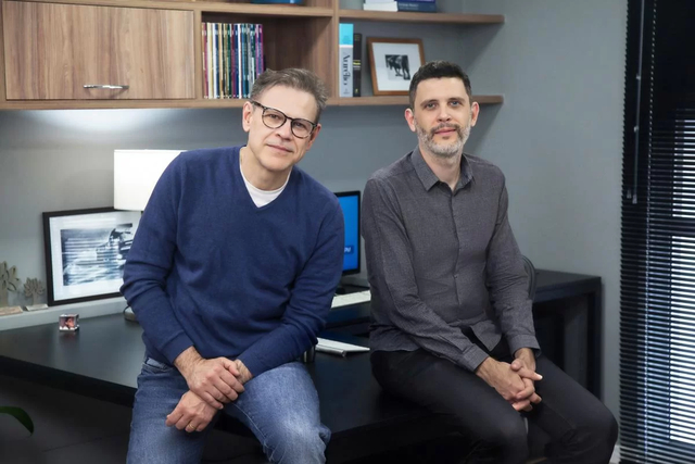 Alexandre Secco e Gabriel Attuy, sócios e apresentadores do podcast jurídico Advocacia S.A (Imagem: Divulgação)