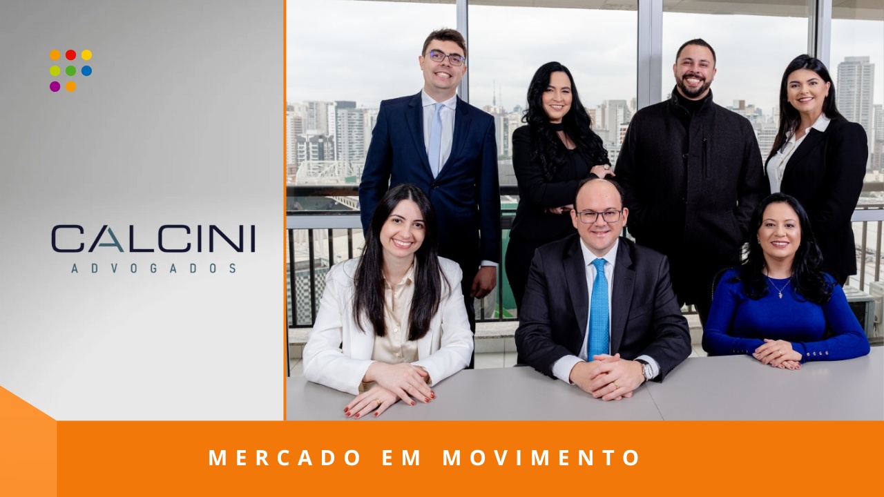 Da esq. para dir (de pé): Douglas de Campos Souza, Renatha Zulma, Leandro Bocchi de Moraes , Ursula Suaid. Sentados: Amanda Paoleli ( de branco), Ricardo Calcini, Eliana Ramos Sato (de azul) (Imagem: Análise Editorial/Divulgação)