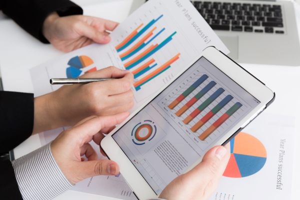 Maioria dos departamentos jurídicos investe até 10% de seu orçamento em tecnologia (Imagem: Freepik)